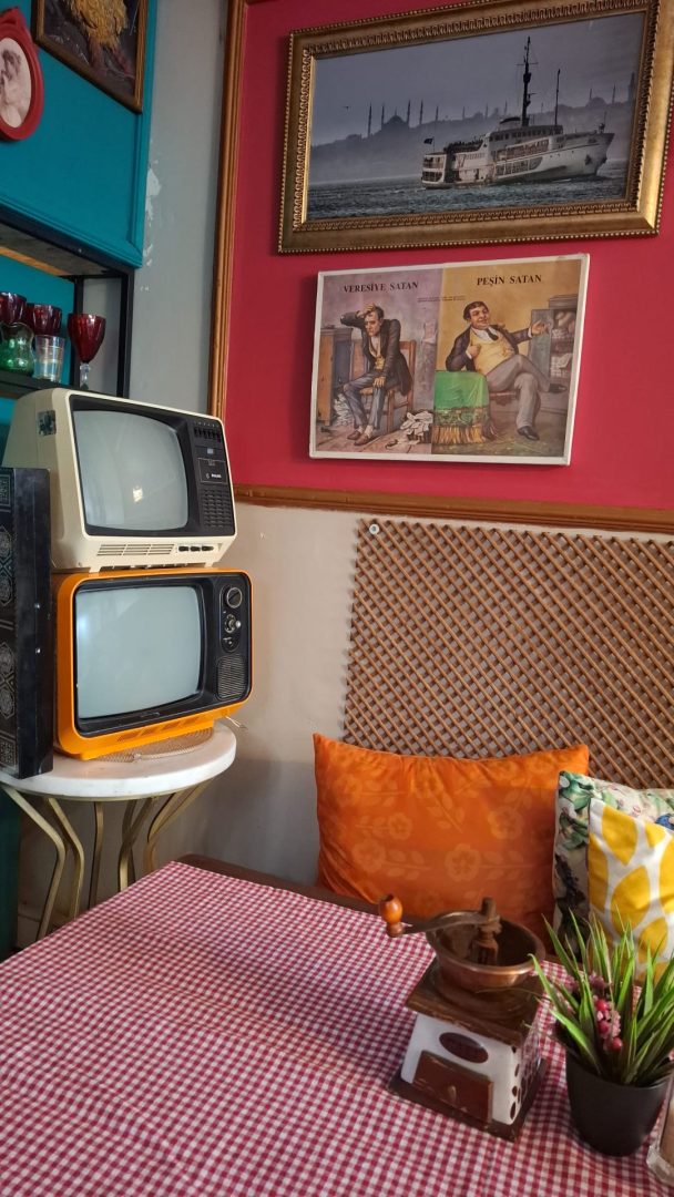 Tüplü TV'ları hatırlayanları bekliyoruz :)